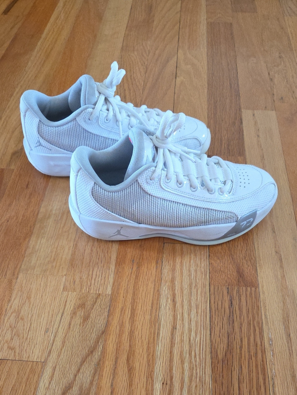 Boys Jordan Luka .77 Size 4
